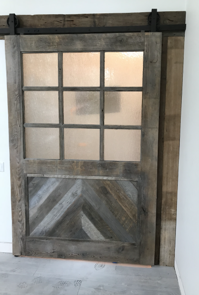 Barn-door-with-windows