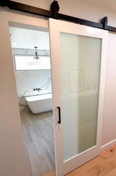 Master-bathroom-entrance