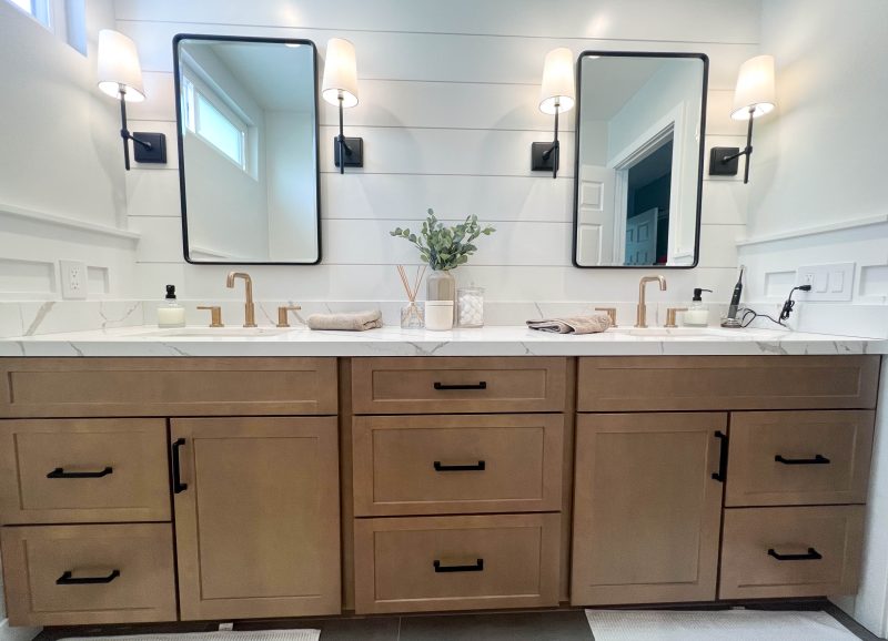 Dual-sink-master-bathroom-vanity
