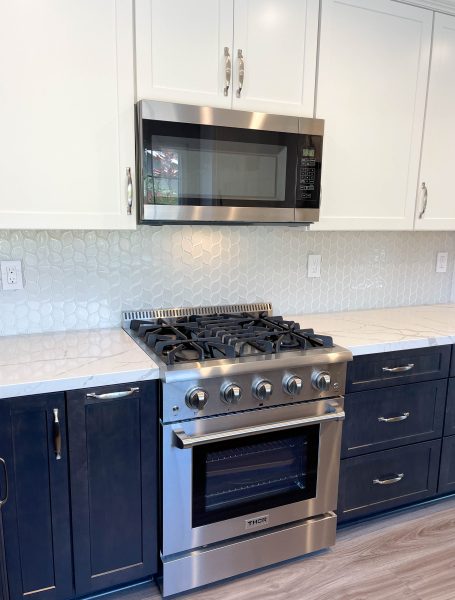 White-quartz-countertop