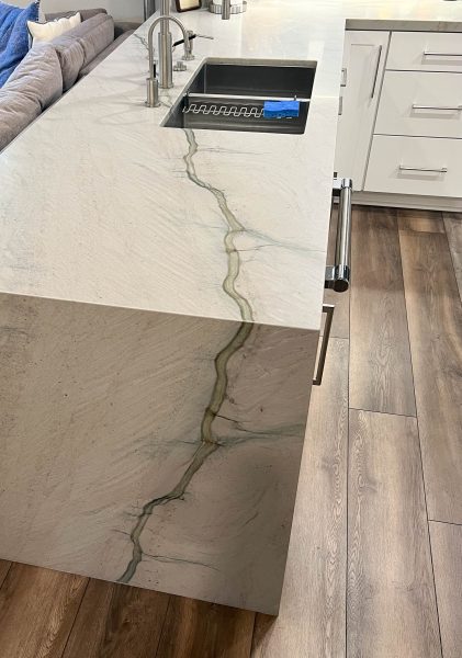 Kitchen-Countertops-with-Waterfall-
