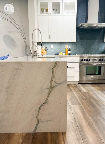 Quartzite-Waterfall-Countertops
