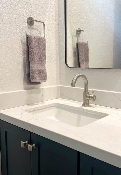 Stainless-bathroom-fixtures