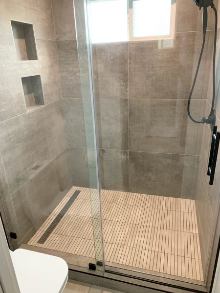 Modern-walk-in-shower