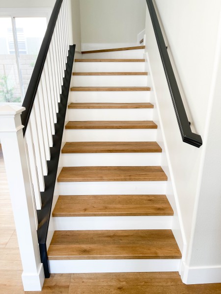 Black-handrail