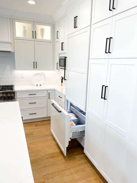 Classic-white-kitchen