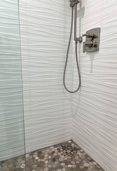 River-Pebble-Shower-Pan