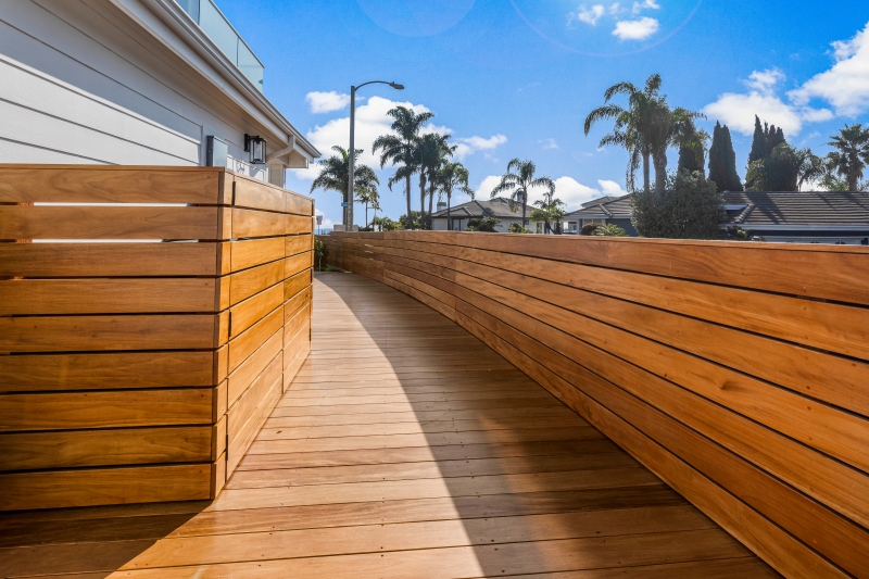 Mahogany-Fencing-and-Deck