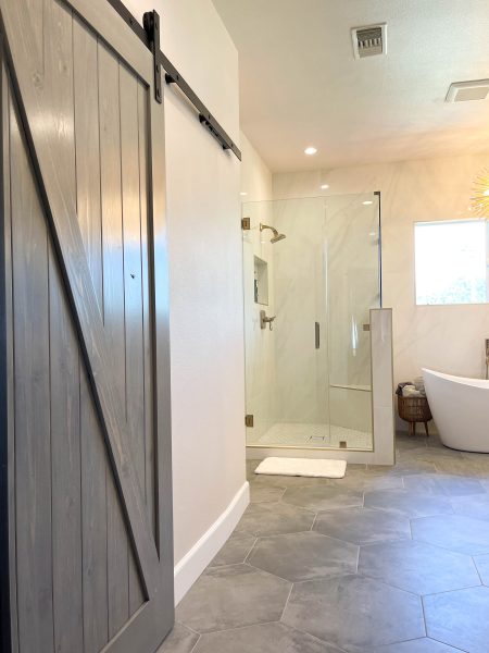 Master-bathroom-ensuite-entry
