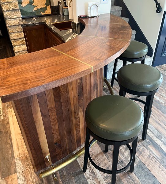 Wood-bar-counter