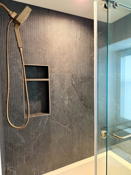 Dark-Moody-Guest-Bath