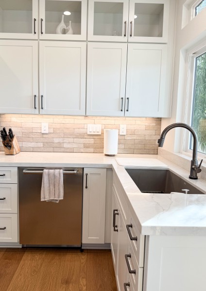 Undercabinet-Kitchen-Lighting