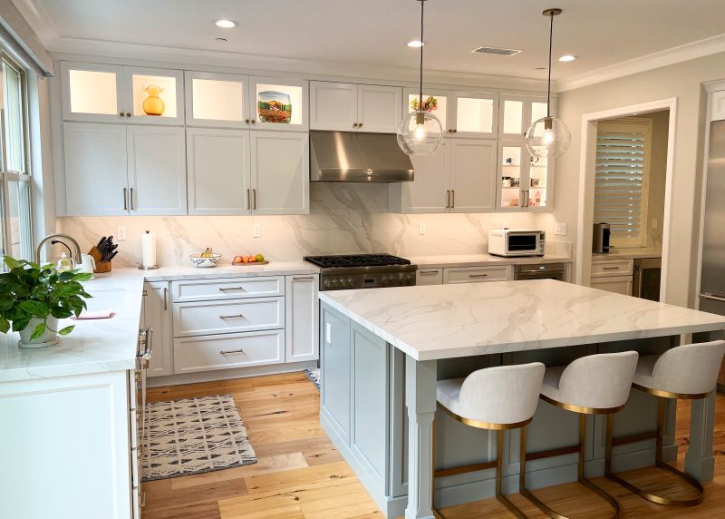 Classic-White-Kitchen-Design