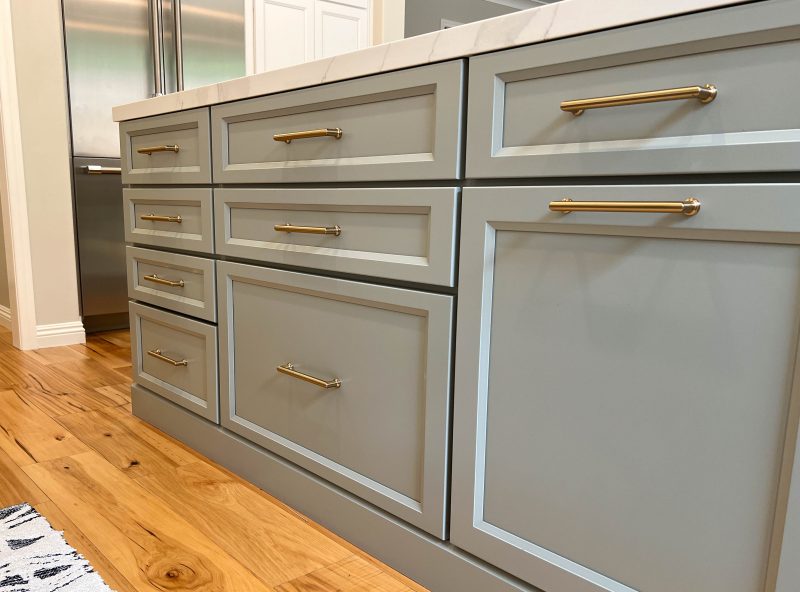 Light-grey-island-design