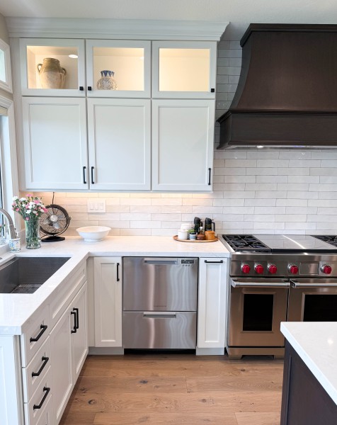 Kitchen-Cabinetry-with-Glass-and-In-Cabinet-Lighitng