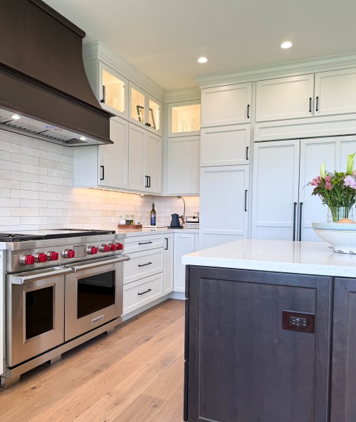 Two-Tone-Kitchen-Cabinetry