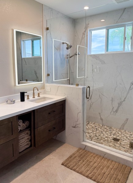 Primary-Bathroom-Walk-In-Shower-design