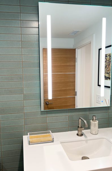 Lighted-vanity-mirrors
