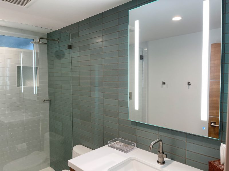 Vanity-backsplash-subway-tile