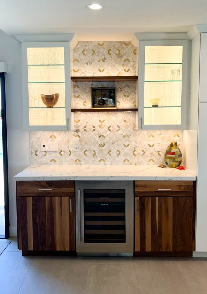 Marble-Mosaic-Bar-Backsplash