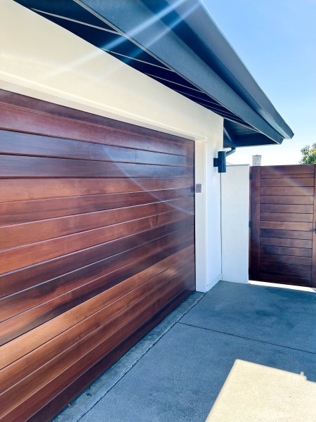 Wood-toned-exterior-finishes