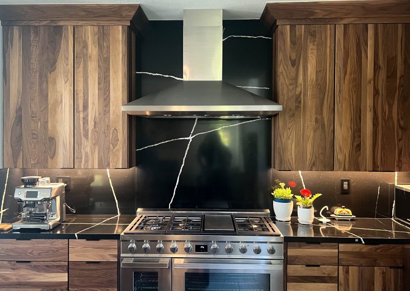 Full-Slab-Backsplash