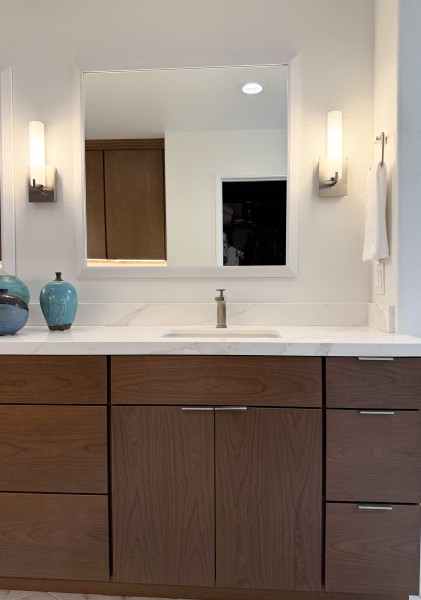 Modern-Bathroom-vanity-Design
