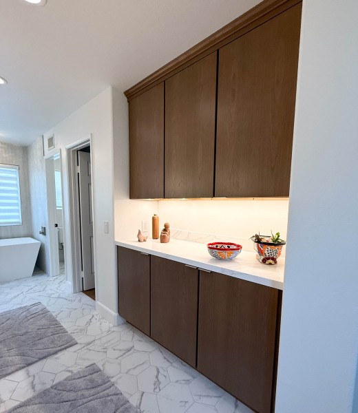 Warm-Tone-Linen-Storage