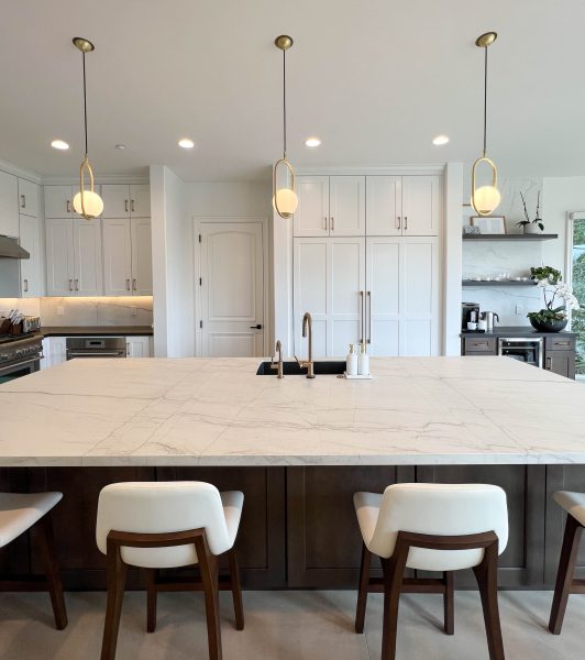 Soft-Modern-Kitcehn-Island