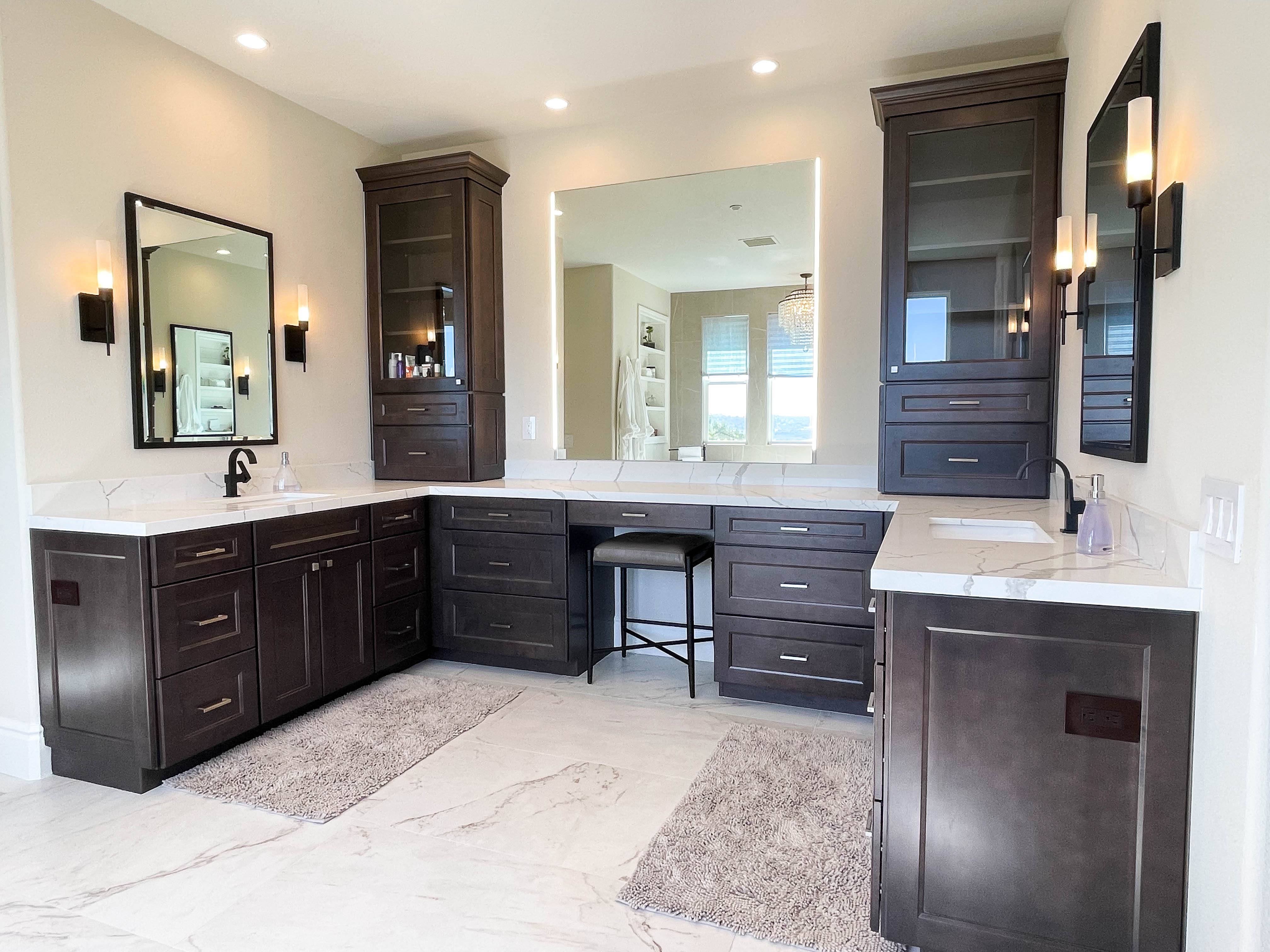 Transitional-master-vanity