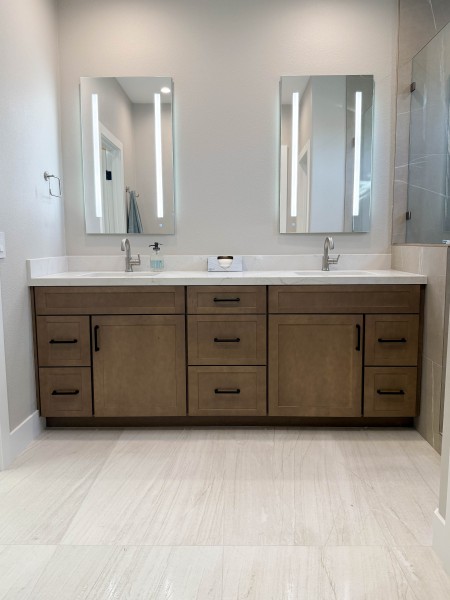 Medium-Tone-Primary-Vanity
