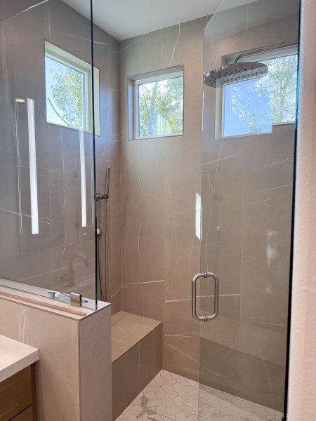 Neutral-Shower-Palette