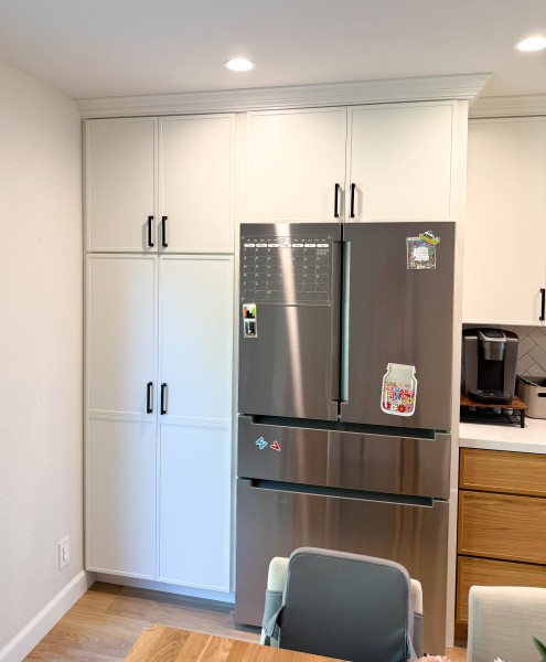 Thin-White-Shaker-Cabinetry