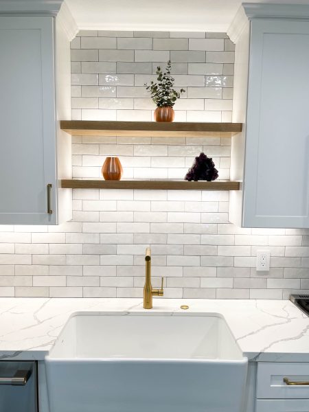 Multi-tonal-backsplash-material