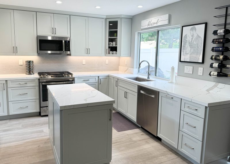 White-Grey-Kitchen-Design