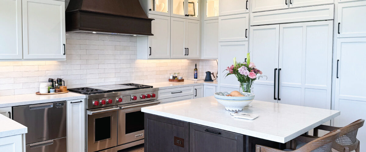 Luxe Living- A Bright and Balanced Culinary Space